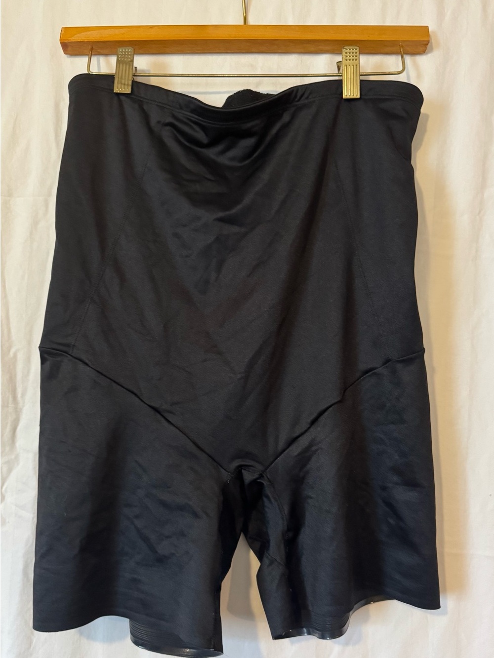 Cacique 22/24 Black High‑Waist Shapewear Shorts